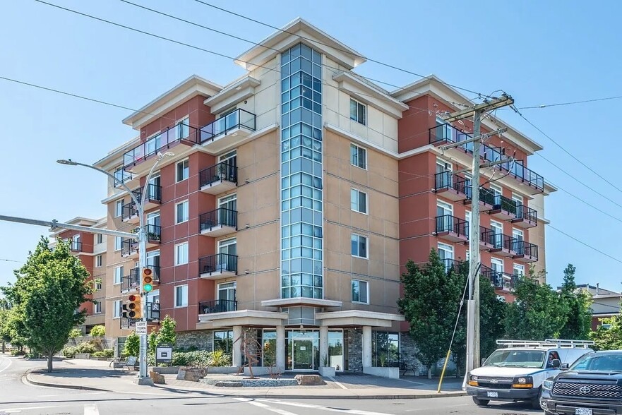 Heron’s Landing portfolio of 2 properties for sale on LoopNet.com - Building Photo - Image 3 of 8