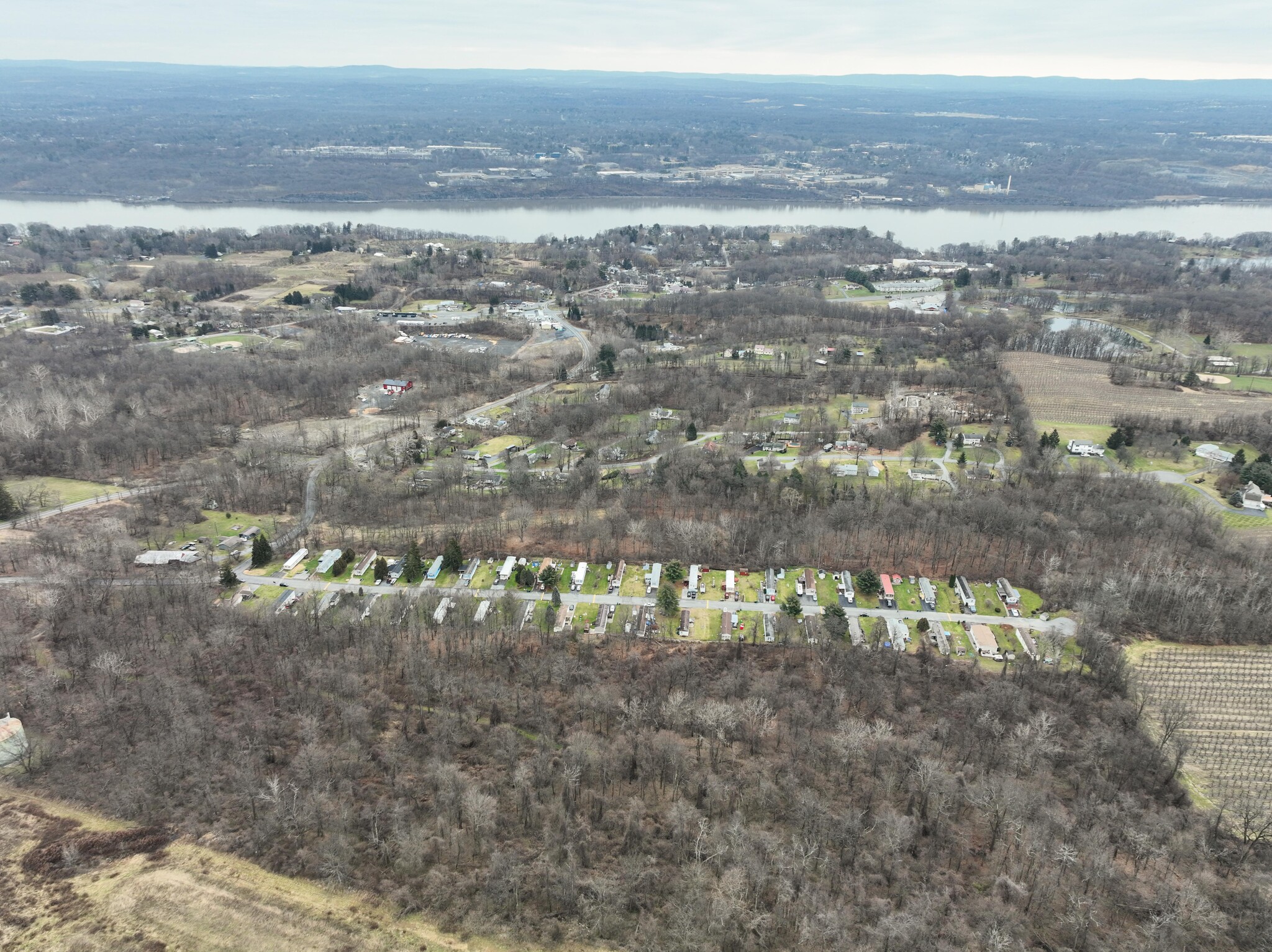 Walnut Park Ln, Milton, NY for sale Primary Photo- Image 1 of 45