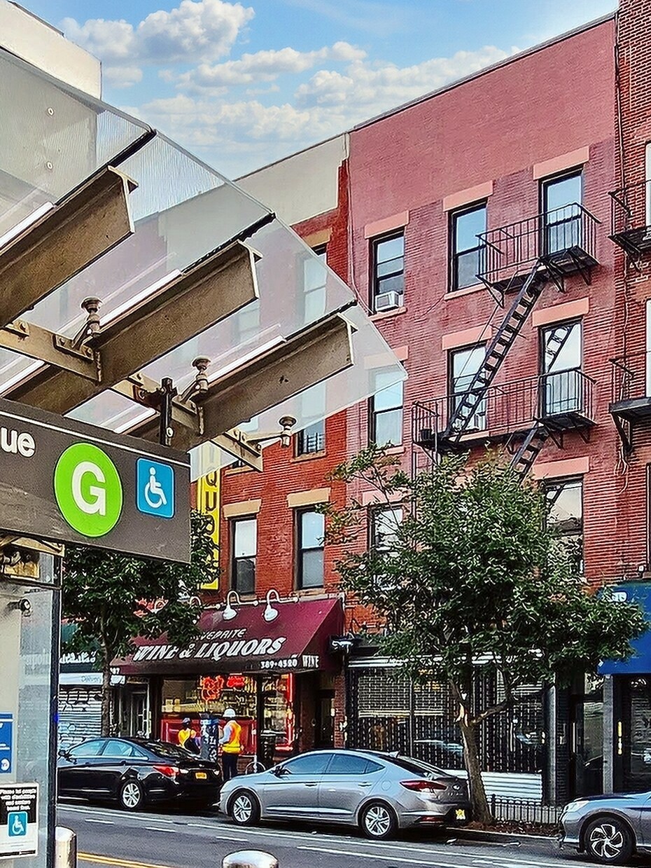 909 Manhattan Ave, Brooklyn, NY for sale Building Photo- Image 1 of 1