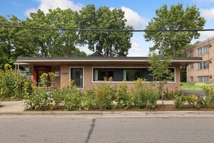 901 NE 23rd Ave, Saint Anthony MN - Parking Garage