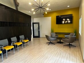 85-115 Executive Pky, Hudson, OH for lease Interior Photo- Image 2 of 6