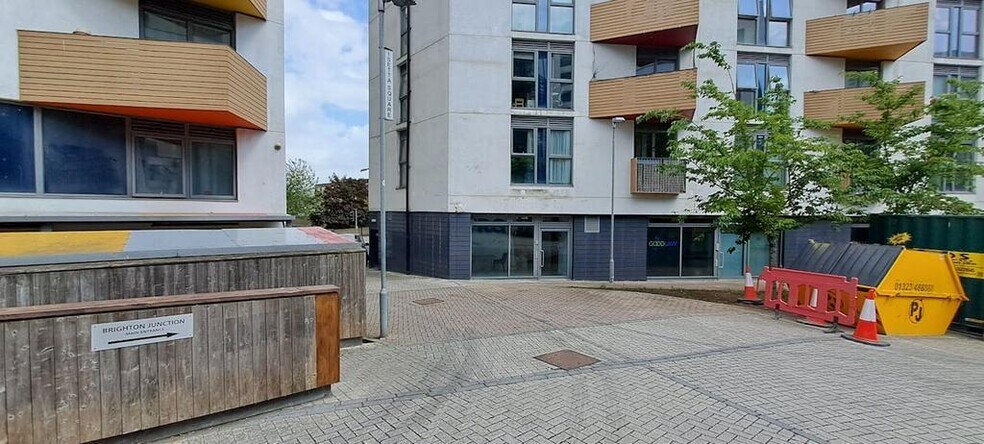 Stroudly Rd, Brighton for lease - Building Photo - Image 2 of 9