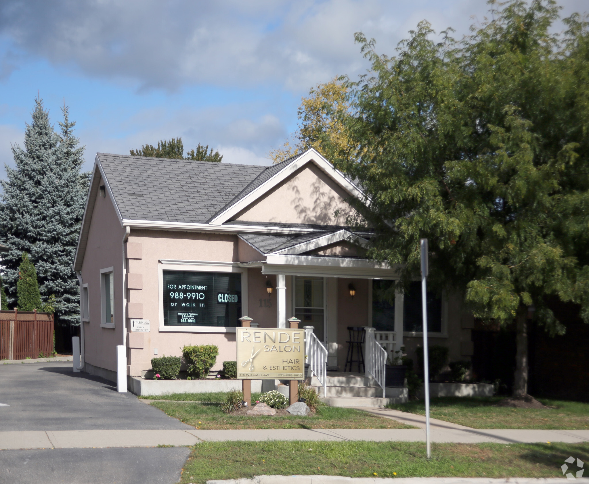 115 Welland Ave, St Catharines, ON for sale Primary Photo- Image 1 of 1