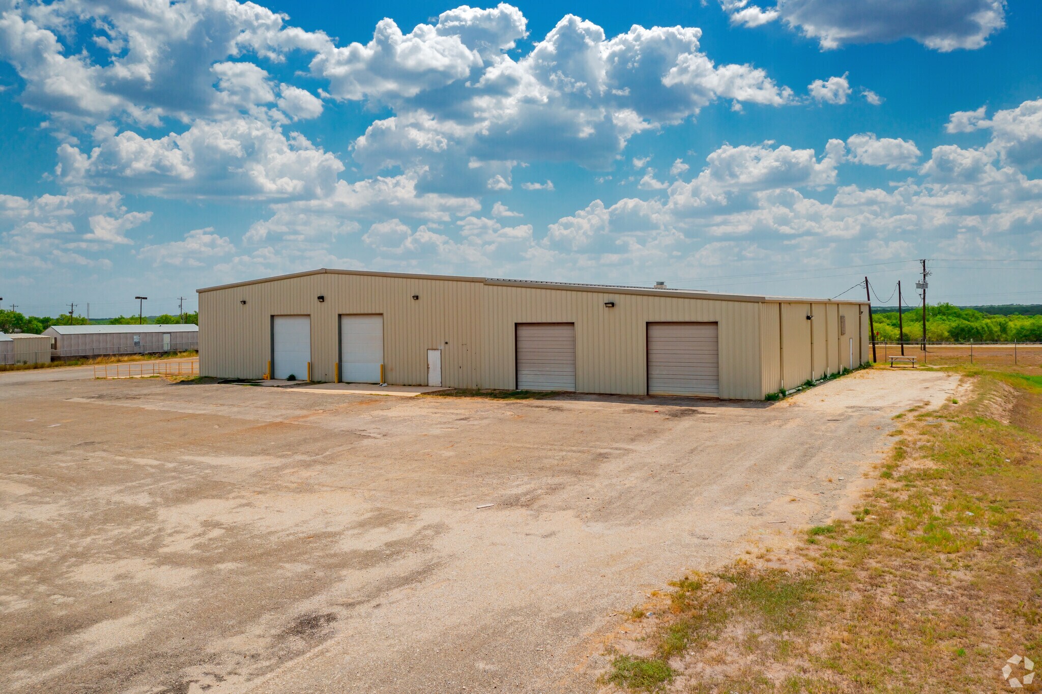 1391 County Road 429, Pleasanton, TX 78064 Industrial for Sale