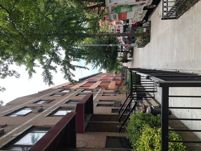 194 8th St, Brooklyn, NY for sale Primary Photo- Image 1 of 1