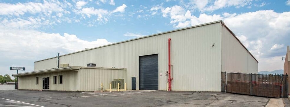 924 W Rialto Ave, Rialto, CA for lease - Building Photo - Image 3 of 11