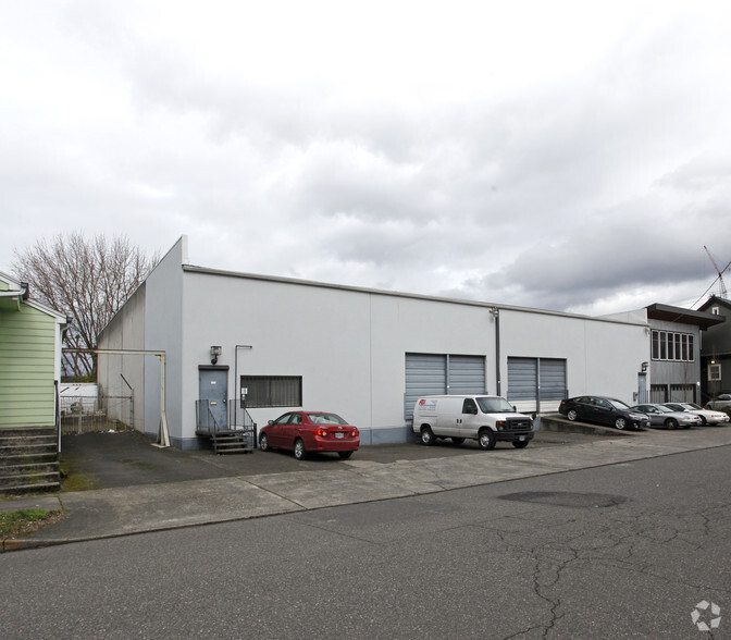 2329 NW Wilson St, Portland, OR for lease - Primary Photo - Image 1 of 3