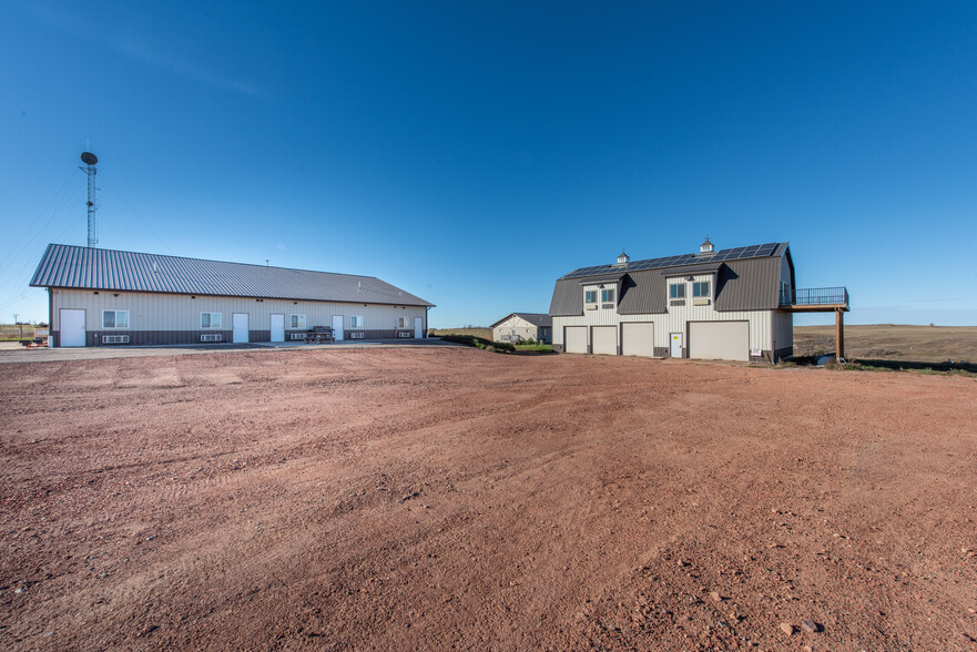 13603 38th St SW, Belfield, ND for lease - Primary Photo - Image 1 of 126