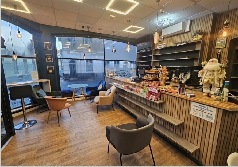 26-28 Grosvenor Rd, Aldershot for lease Interior Photo- Image 1 of 3