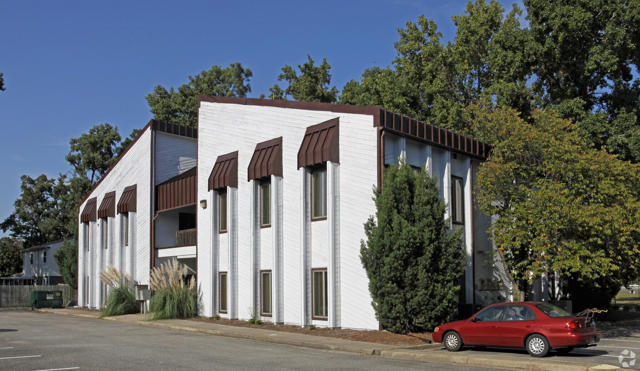 2200 Dunbarton Dr, Chesapeake, VA for sale Primary Photo- Image 1 of 1