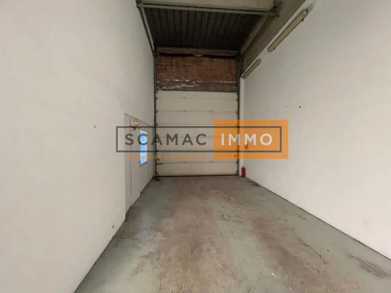 Industrial in  for lease - Interior Photo - Image 3 of 6