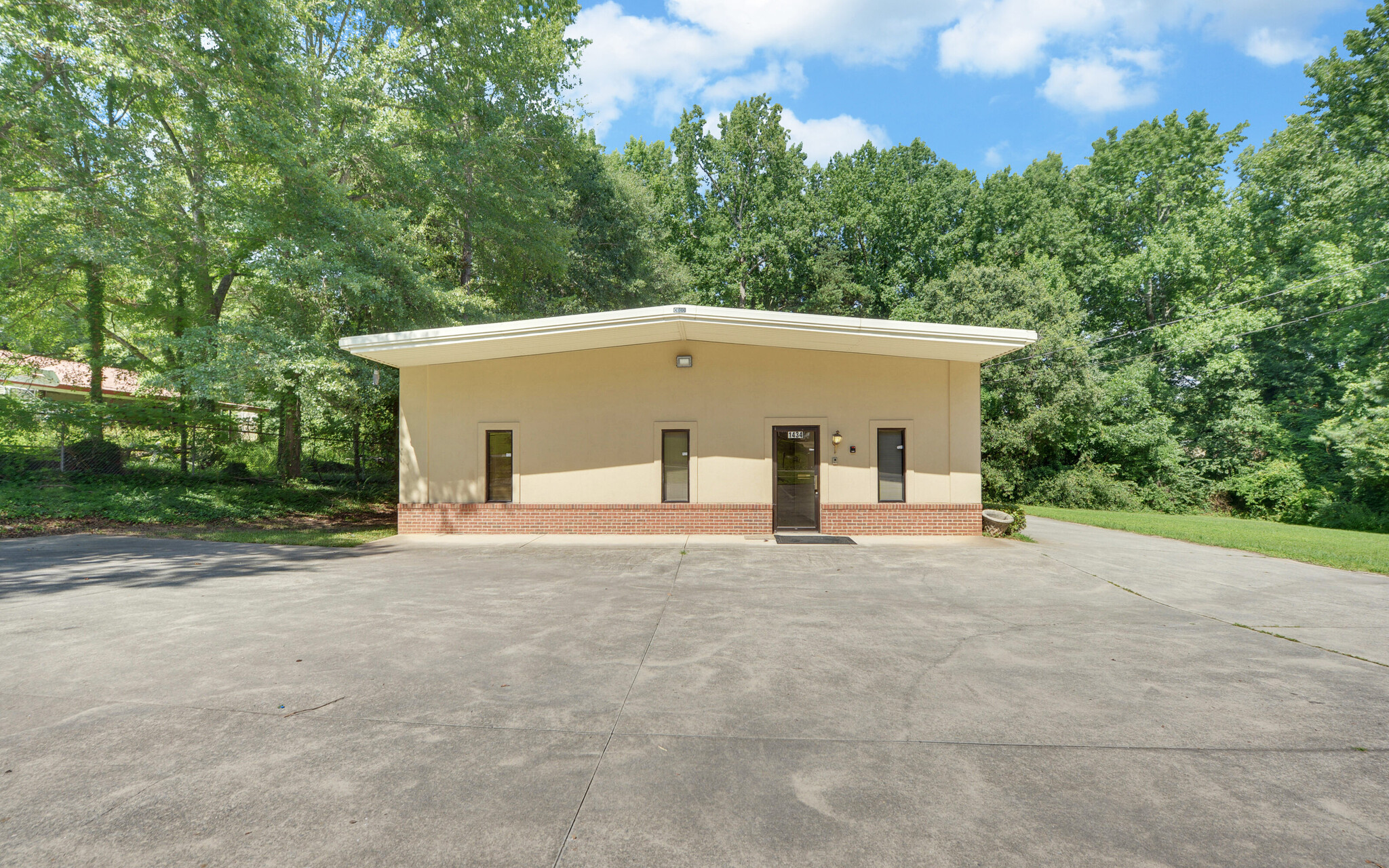 1434 Hudgins Dr, Gainesville, GA for sale Primary Photo- Image 1 of 1