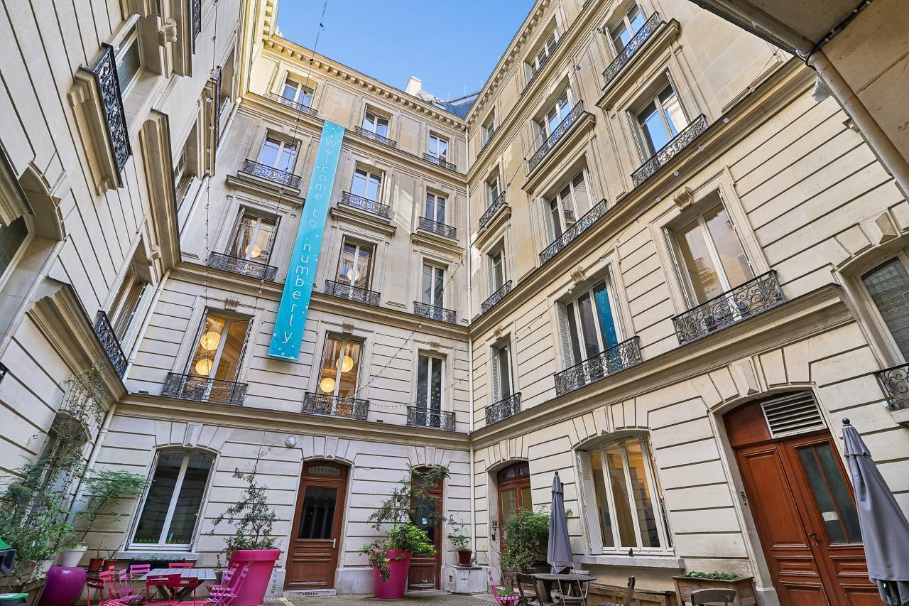 28 Rue De Châteaudun, Paris for lease Building Photo- Image 1 of 42
