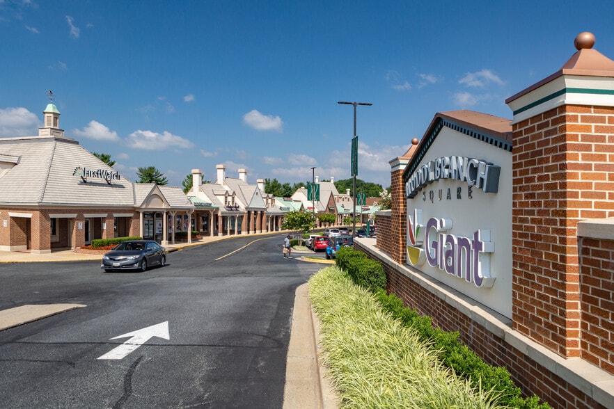 800 Muddy Branch Rd, Gaithersburg, MD for lease - Building Photo - Image 3 of 23