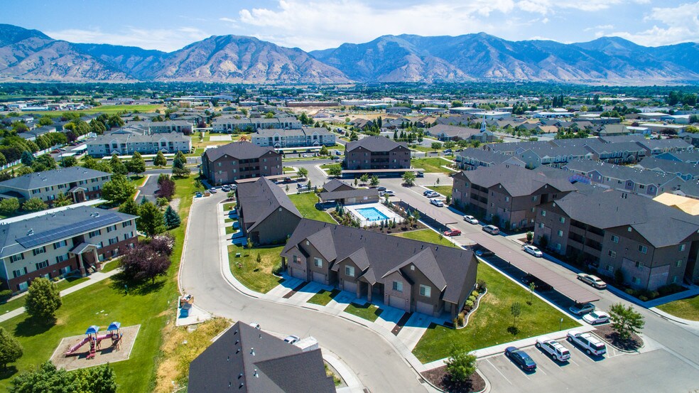 415 Suncrest Ln W, Logan, UT for sale - Primary Photo - Image 1 of 1