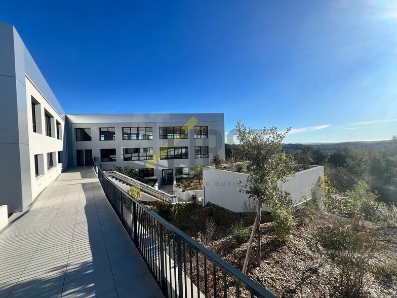 Office in SOPHIA ANTIPOLIS for lease - Building Photo - Image 3 of 13