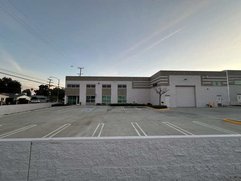 7655 Kester Ave, Van Nuys, CA for sale - Building Photo - Image 1 of 1