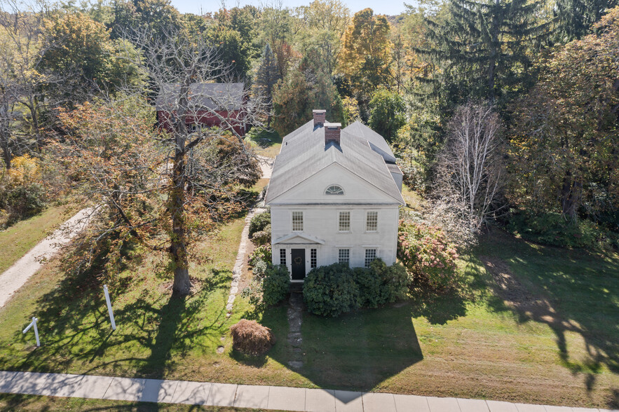 18 East St, Bethlehem, CT for sale - Primary Photo - Image 1 of 5