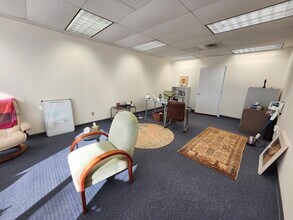 1952 Gallows Rd, Vienna, VA for lease Interior Photo- Image 2 of 3