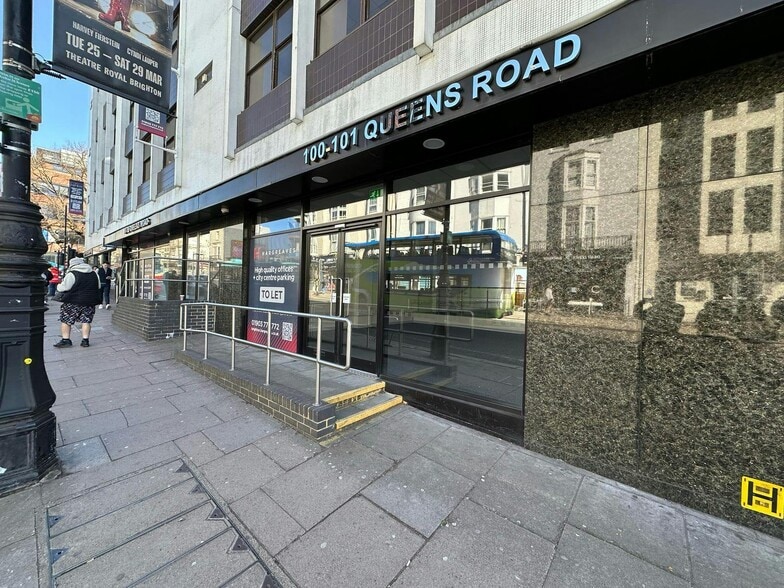 96-101 Queens Rd, Brighton for lease - Building Photo - Image 2 of 44