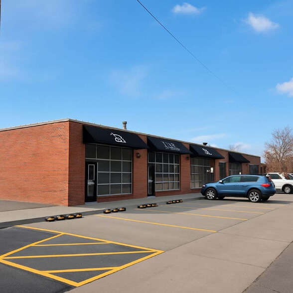 1101-1131 119th St, Omaha, NE for lease - Building Photo - Image 2 of 6