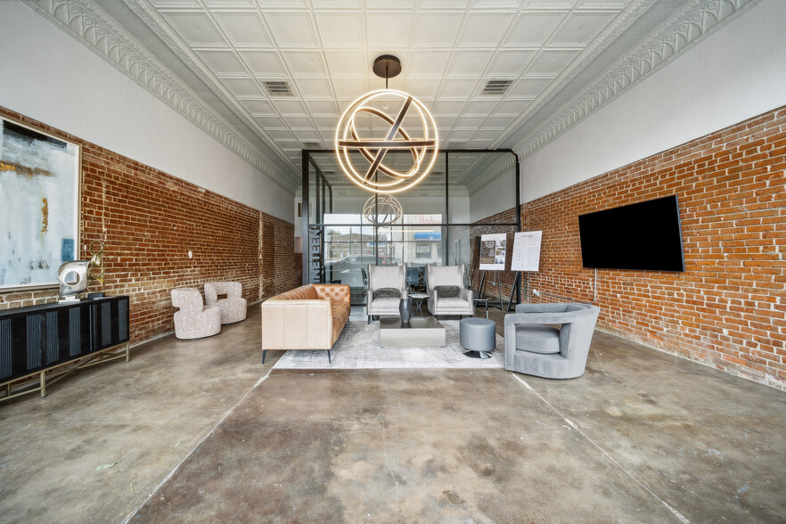 219 E Rogers Blvd, Skiatook, OK for lease - Interior Photo - Image 3 of 44