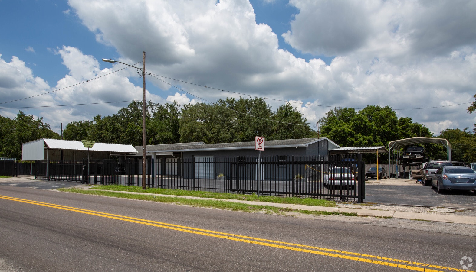 4615 N 34th St, Tampa, FL 33610 TAMPA AUTO BODY REPAIR AND CAR DEALER