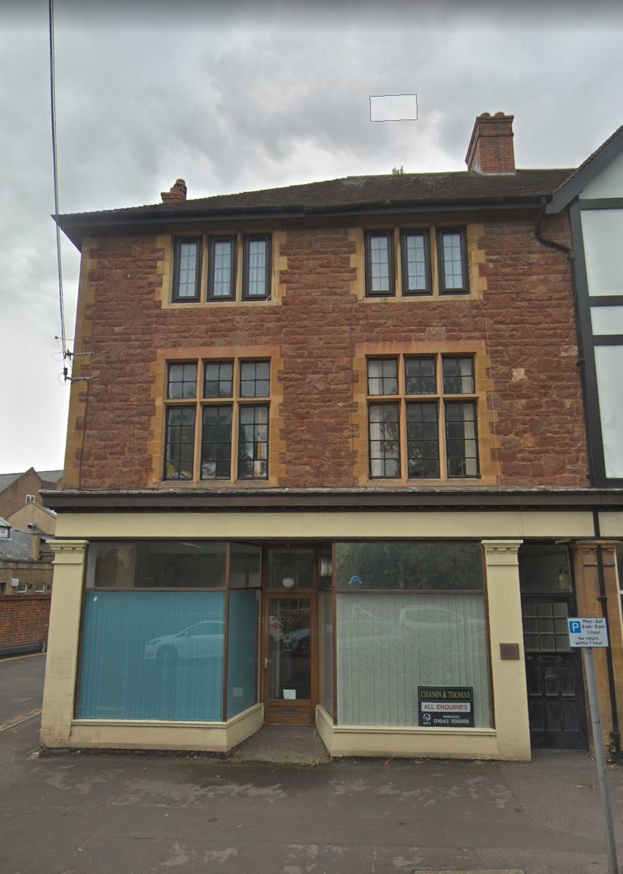 1 Parkhouse Rd, Minehead, SOM TA24 8AB