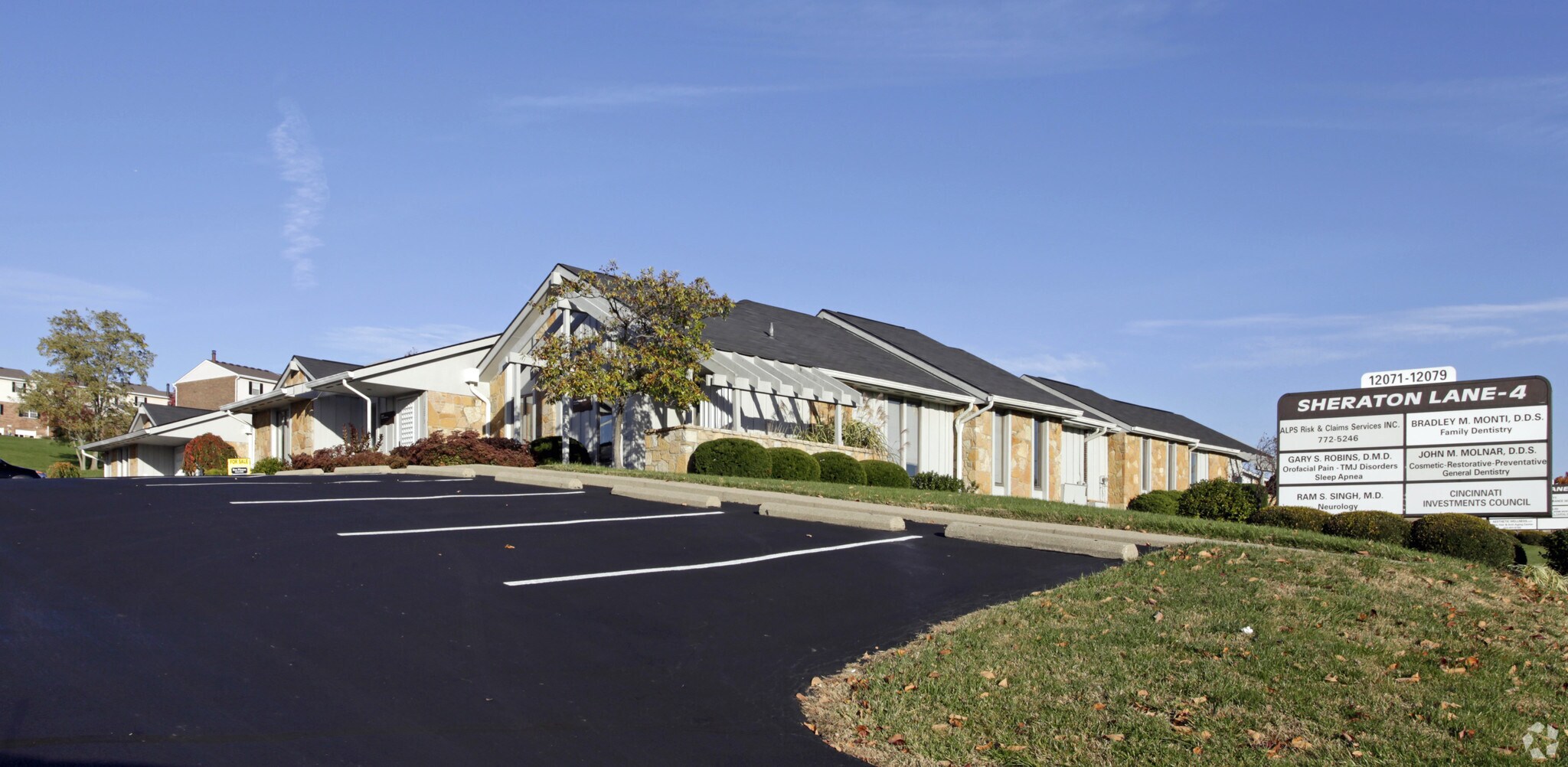 12071-12079 Sheraton Ln, Cincinnati, OH for sale Primary Photo- Image 1 of 1