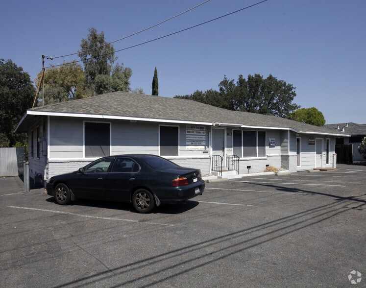 3117 El Camino Ave, Sacramento, CA for lease - Primary Photo - Image 1 of 16