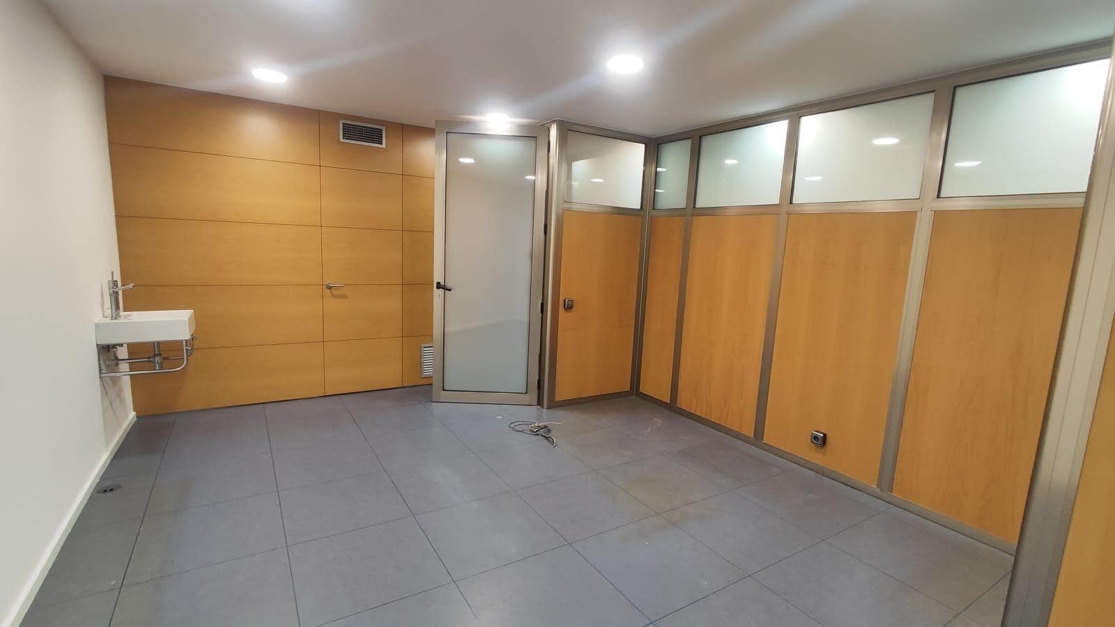 Carrer de Sant Ildefons, 7, Tortosa, Tarragona for lease Interior Photo- Image 1 of 3