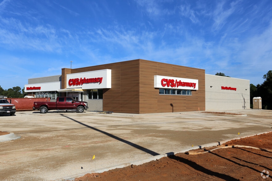 19507 Highway 99, Lynnwood, WA 98036