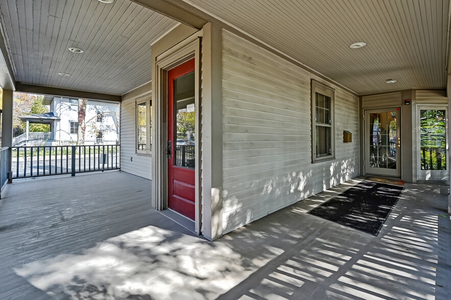 15 N Lincoln St, Hinsdale, IL for sale - Building Photo - Image 3 of 29