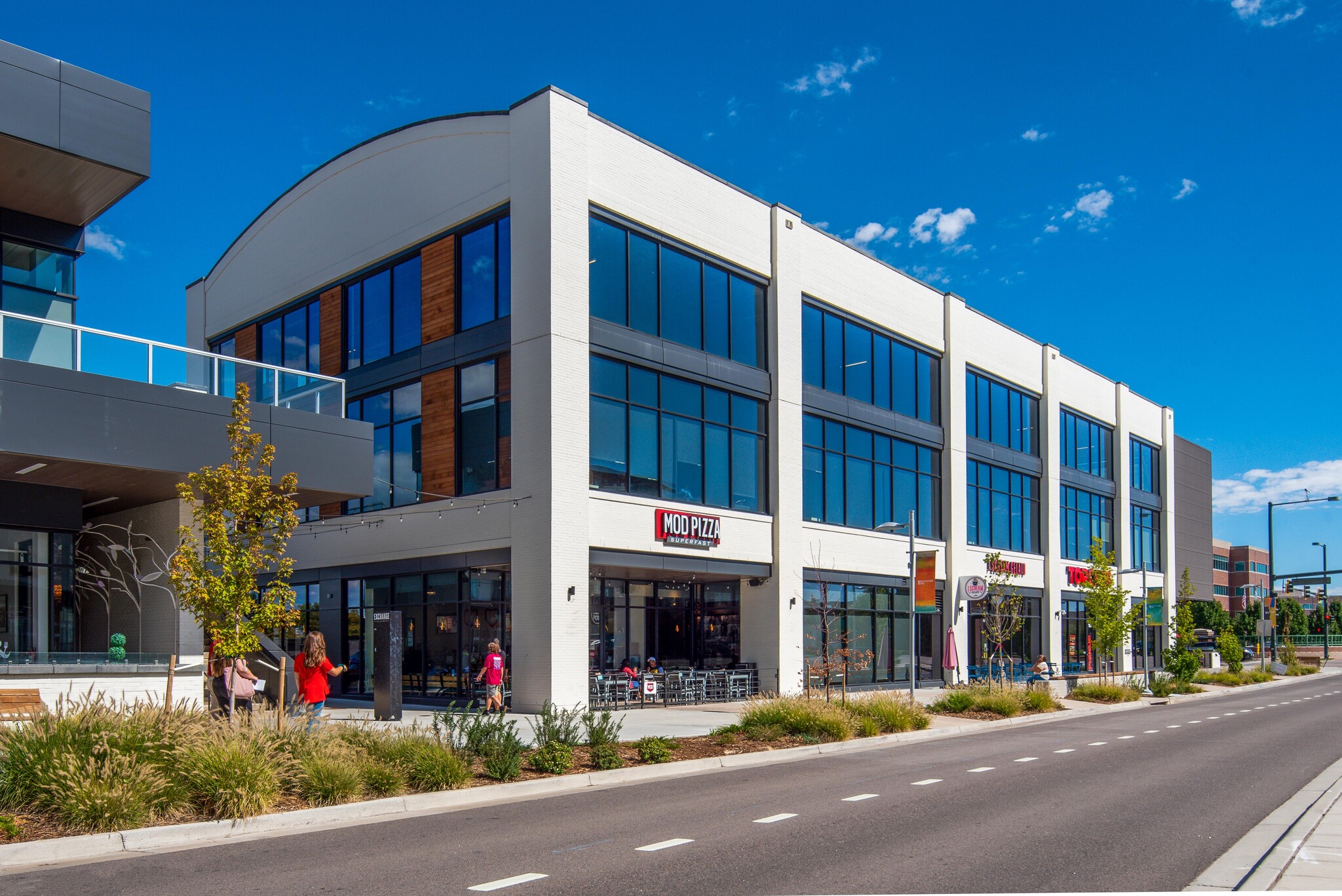 7111 E. Lowry Blvd, Denver, CO for lease Building Photo- Image 1 of 11