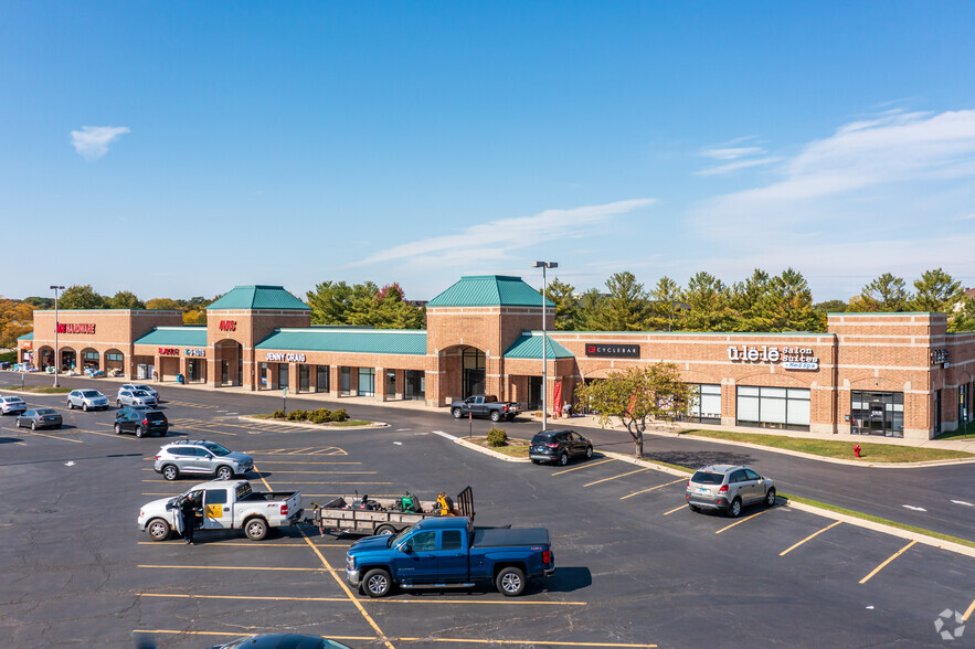 2650-2708 E Main St, Saint Charles, IL for lease - Building Photo - Image 2 of 5