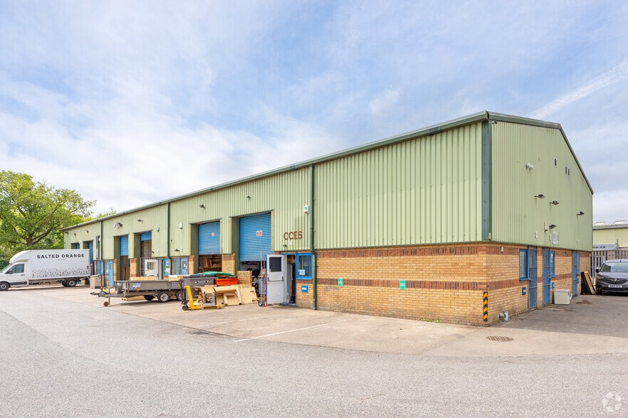 Whisby Way, Lincoln for lease - Primary Photo - Image 1 of 4