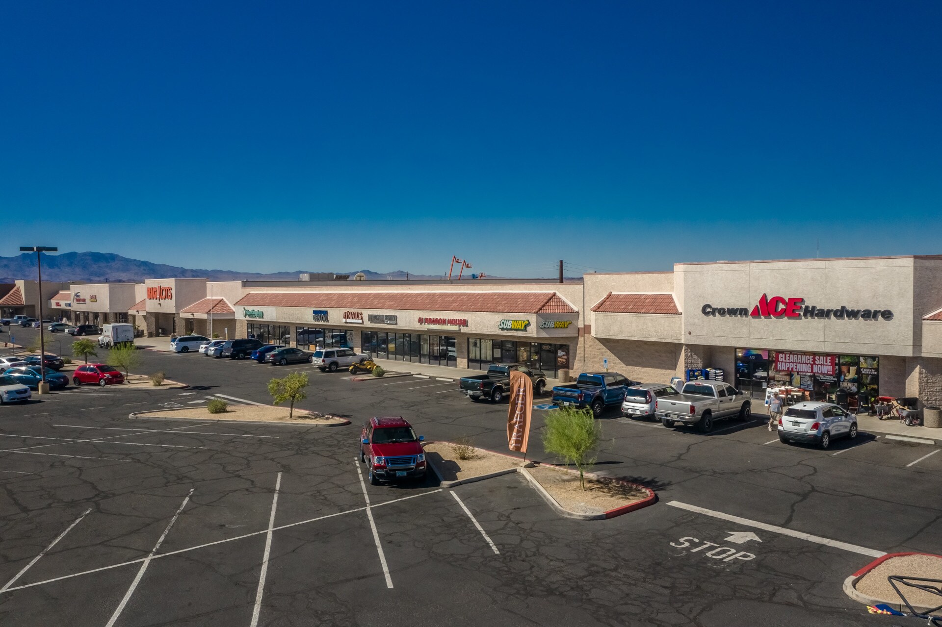 1799 Kiowa Ave N, Lake Havasu City, AZ for lease Primary Photo- Image 1 of 6