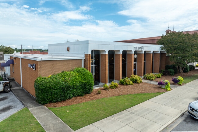 More details for 501 2nd Ave N, Clanton, AL - Retail for Sale