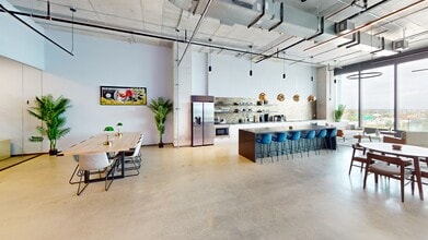 545 NW 26th St, Miami, FL for lease Building Photo- Image 2 of 4