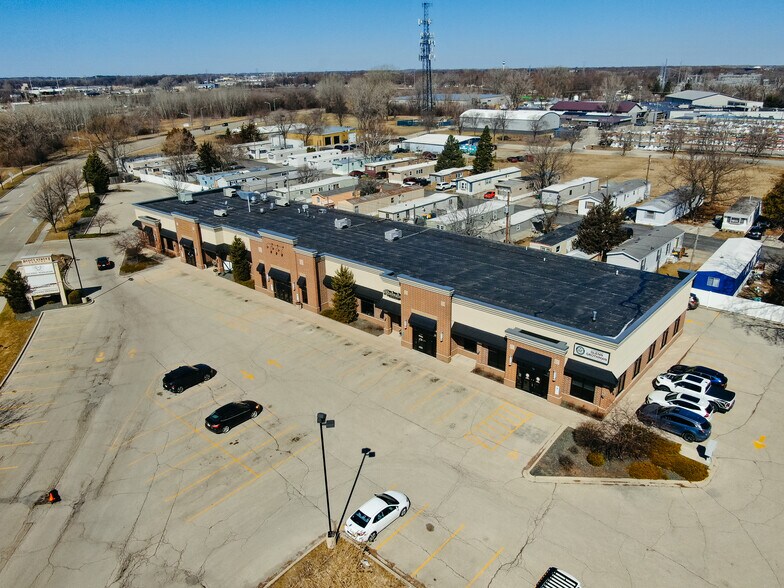 525 N Peters Ave, Fond Du Lac, WI for sale - Building Photo - Image 3 of 60