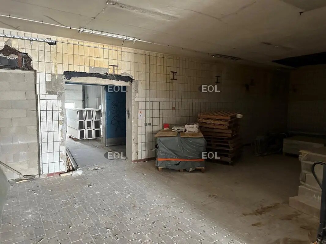 Flex in Ozoir-la-Ferrière for lease Building Photo- Image 1 of 7