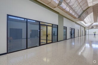 2401 NW 23rd St, Oklahoma City, OK for lease Interior Photo- Image 1 of 6