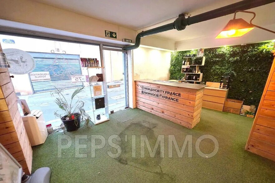 Retail in Aix-en-Provence for lease - Building Photo - Image 1 of 6