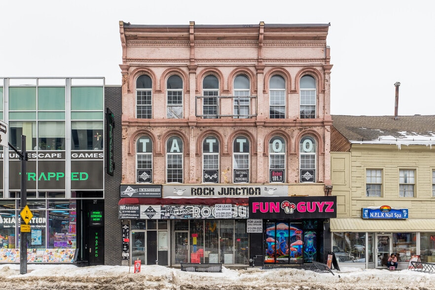 149-151 Rideau St, Ottawa, ON for lease - Building Photo - Image 2 of 2