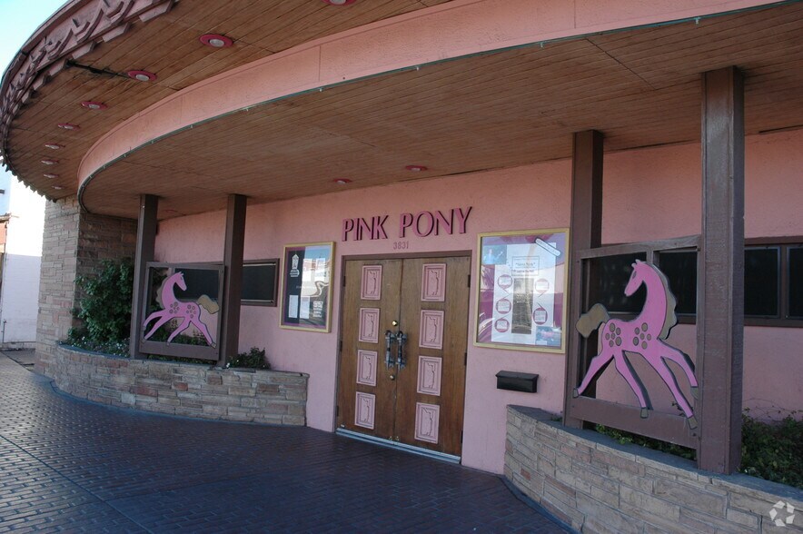 3831 N Scottsdale Rd, Scottsdale, AZ for lease - Building Photo - Image 2 of 7