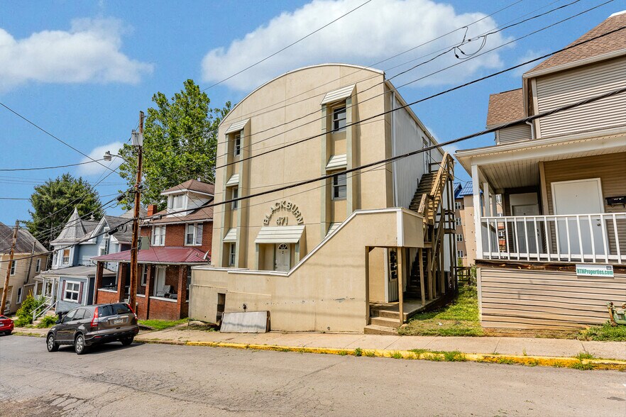 471 Dallas St, Morgantown, WV for sale - Primary Photo - Image 1 of 2