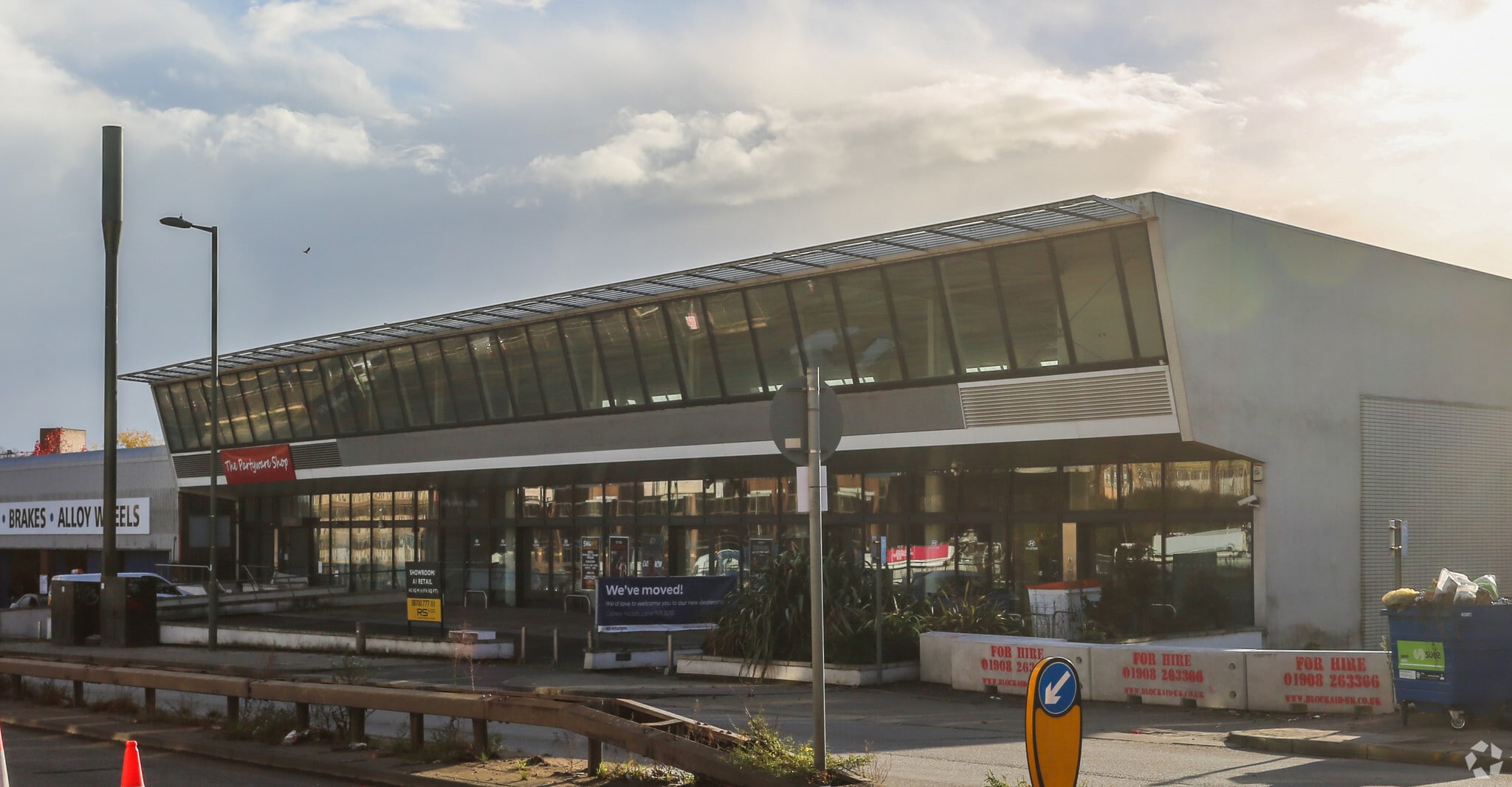 105 West Hendon Broa, London for sale Primary Photo- Image 1 of 1