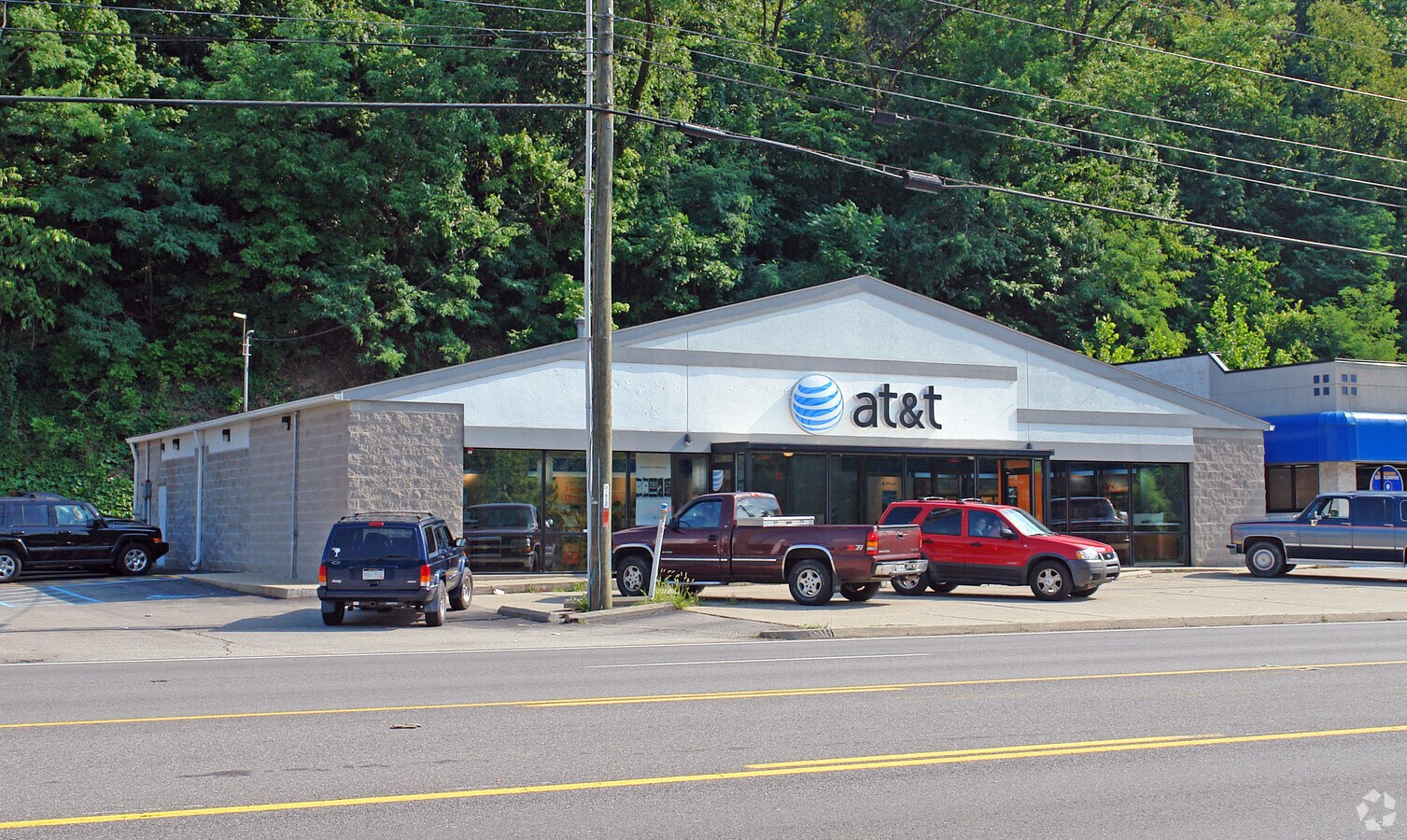 3509 Us60, Huntington, WV 25705