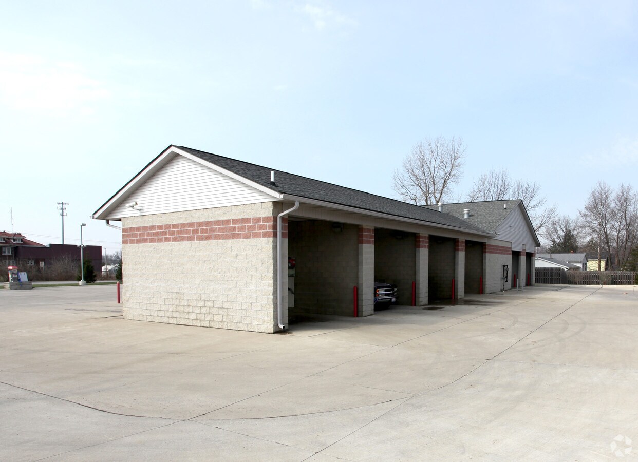 Car wash Summit Rd, Pataskala, OH 43062