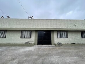 8111 Lankershim Blvd, North Hollywood, CA for lease Building Photo- Image 2 of 71